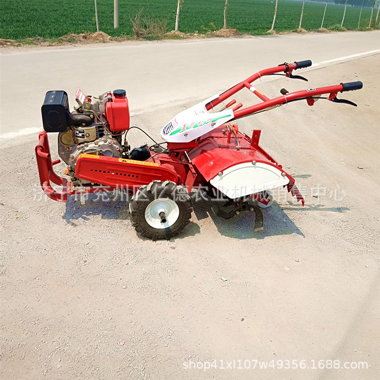 微耕机果园旋耕施肥开沟四驱柴油款微耕机 多功能田园管理机