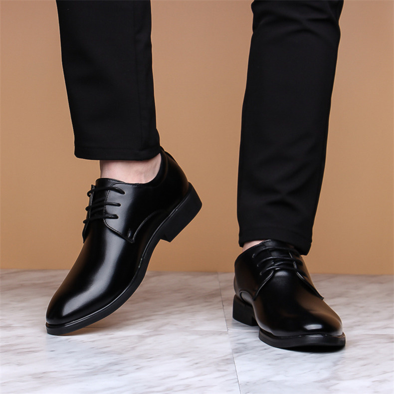 Primavera y verano nuevos zapatos de cuero para hombres británicos negocios moda coreana formal zapatos casuales zapatos de hombre con cordones entrega de una pieza image 5