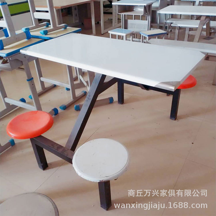 철 프레임