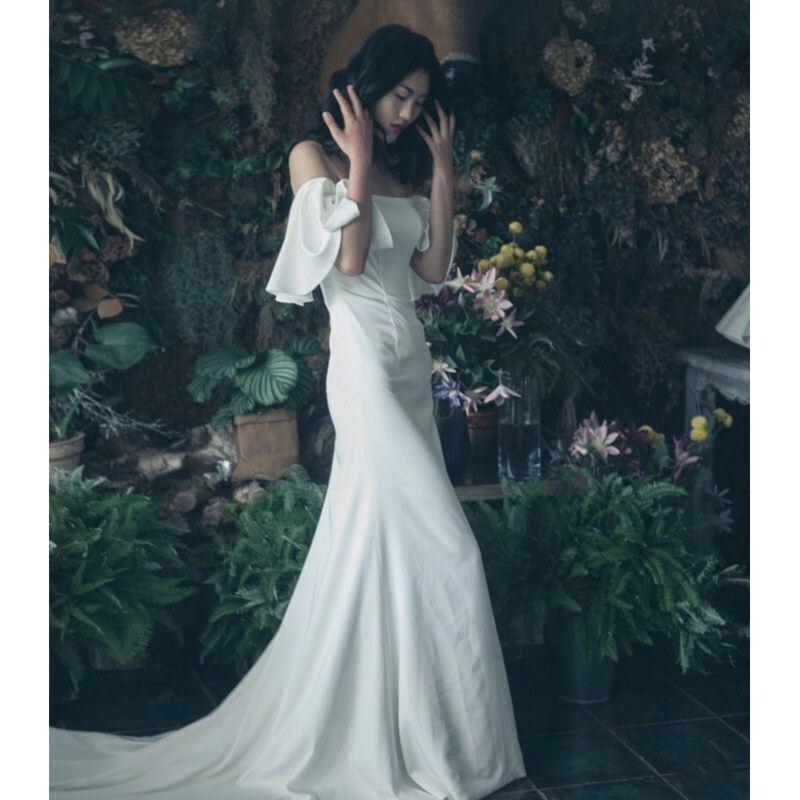 Light Wedding Dress 2026 New Style Simple Off-Shoulder Forest Style Bride Wedding Fishtail French Hepburn Travel Photography Going-Out Dress