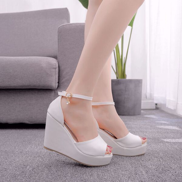 Fashionable casual women's sandals wedge heel stiletto heels with a…