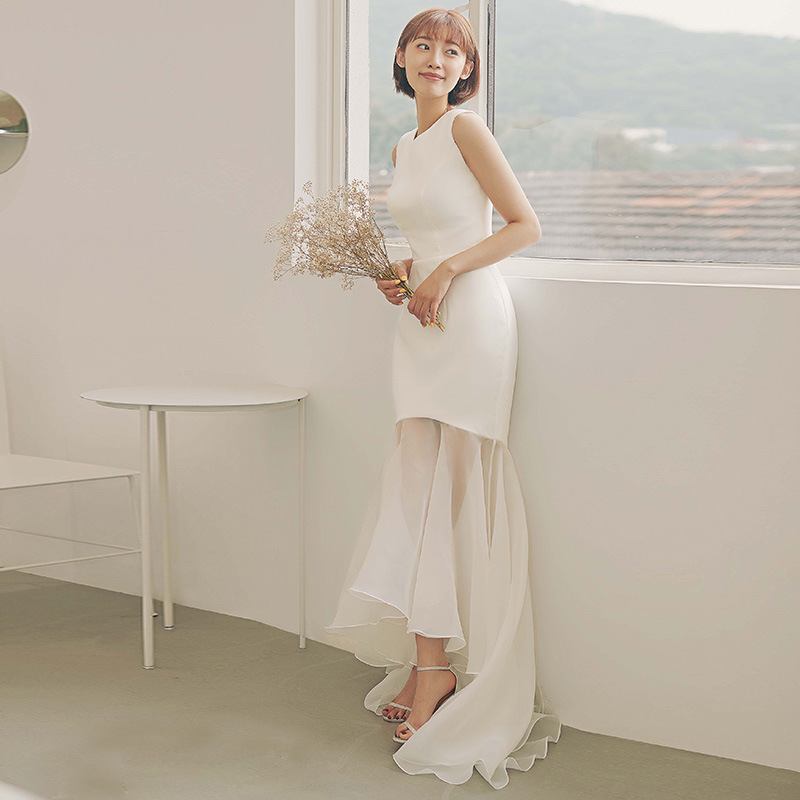 Travel Photography Light Wedding Dress 2026 White Elegant Slim Fit Banquet Party Host Long Evening Dress Women's Light Luxury