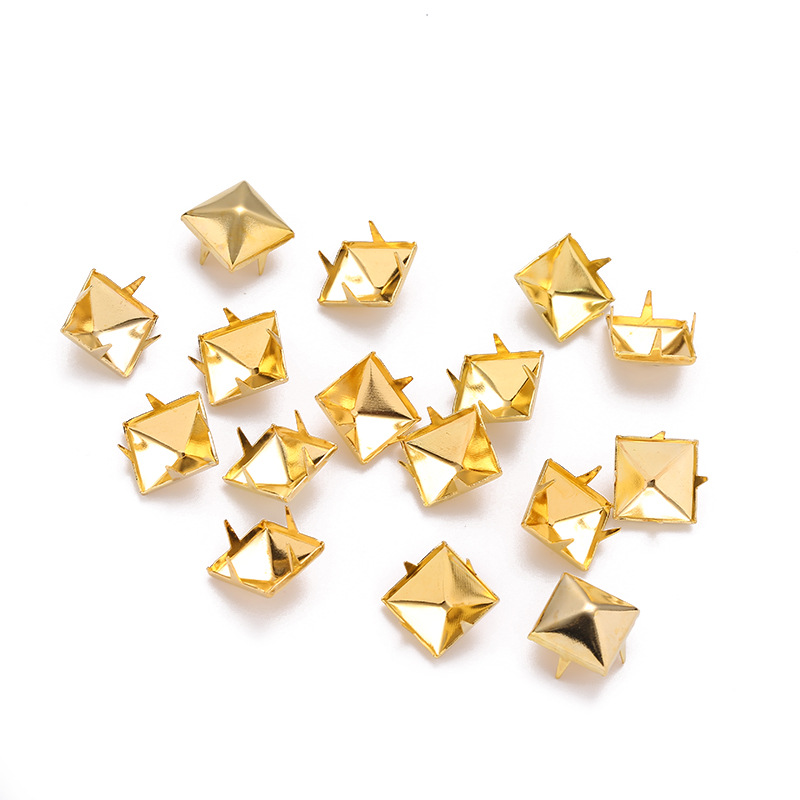 Directo de fábrica DIY remache cuadrado garra uñas oro plata teléfono móvil zapatos y ropa garra bolsa Accesorios