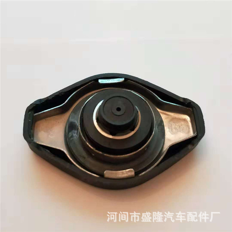 Cubierta del tanque de agua del automóvil cubierta del radiador del automóvil cubierta del tanque de agua de entrada de agua de acero inoxidable de tamaño mediano pequeño grande