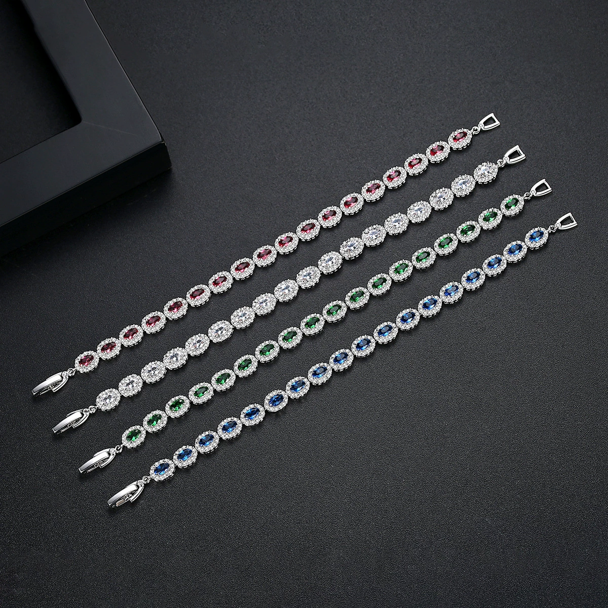 Geometric diamond браслет с цирконами, ювелирные изделия, аксессуары, микроинкрустировка, оптом