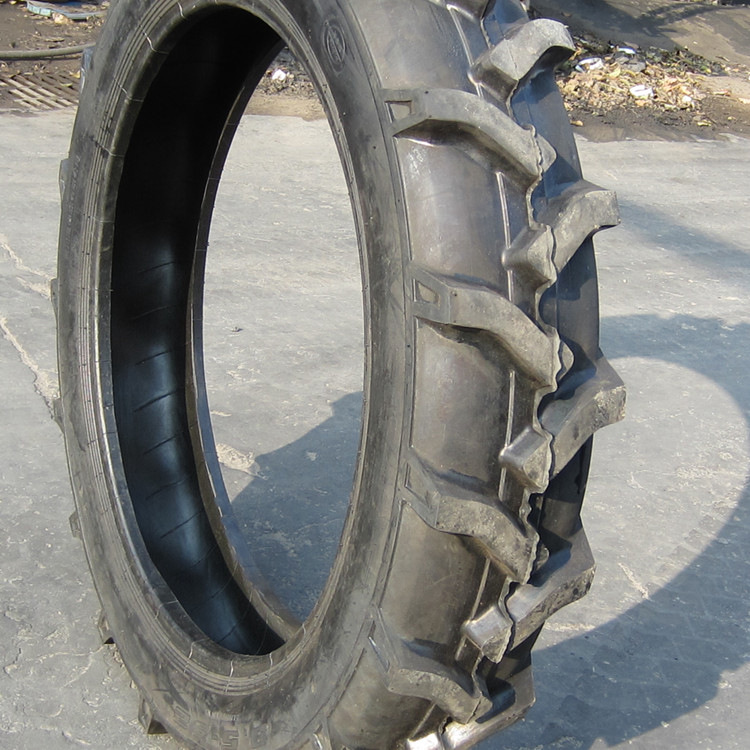 厂家直供农用稻田轮胎750-20 8.3-20 8.3-24 9.5-24水田高花轮胎