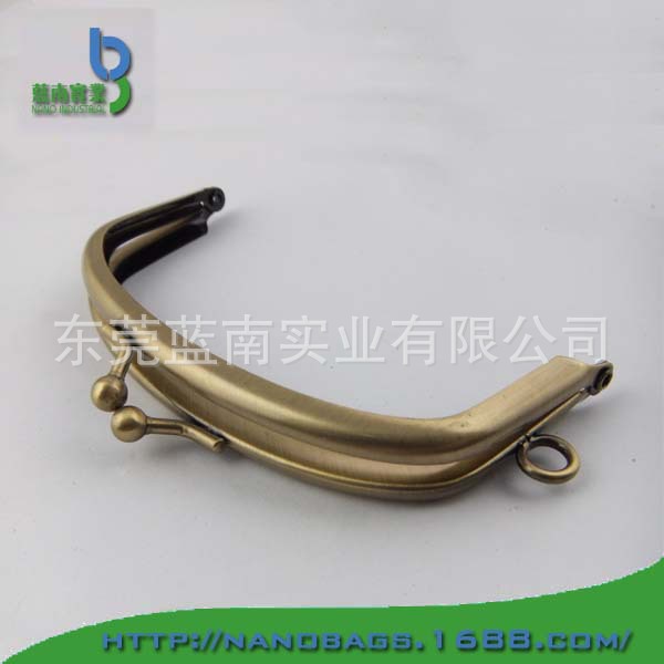 厂家直销仿古色女包五金配件， 拱形卜坑铰，2分珠侧单圈口金