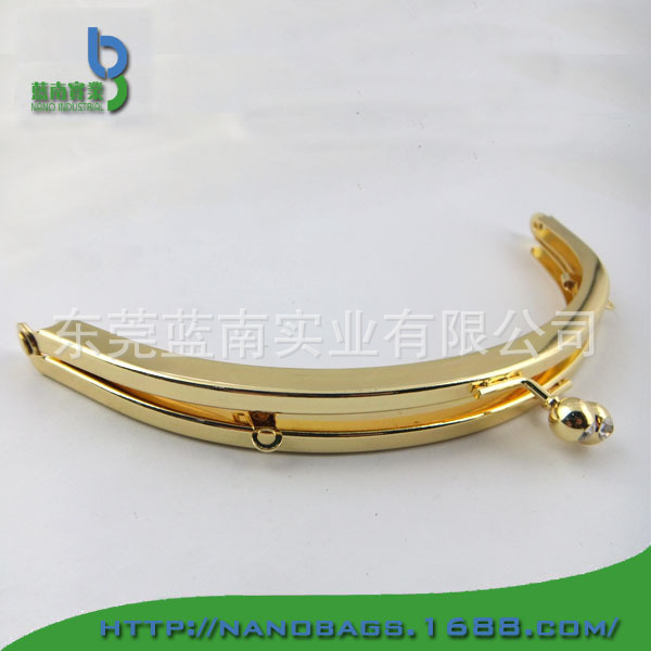 厂家供应箱包五金配件 ，半圆平坑铰，3分钻石珠有钻双耳口架