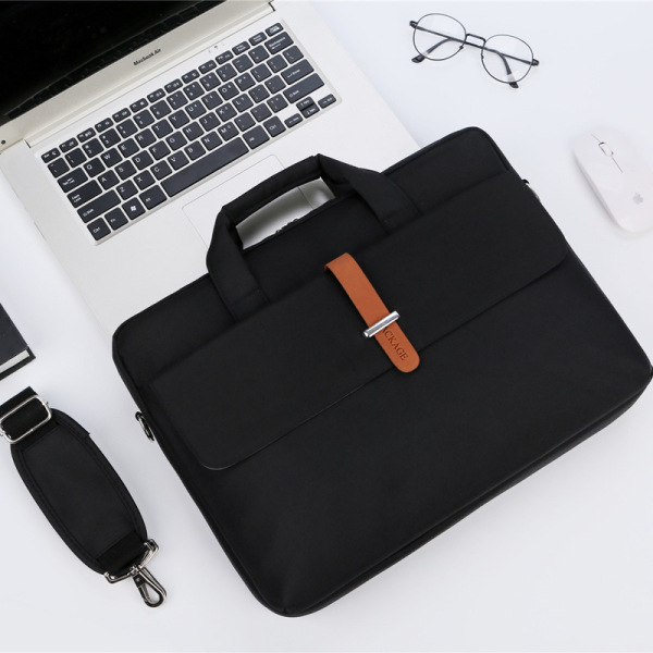 Laptop one shoulder
