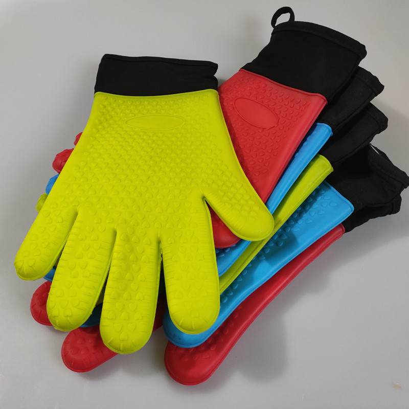 Silicone non-slip gloves