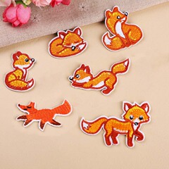 Embroidered patches with cartoon animal designs, stylish couple embroidery, computerized embroidery patches for clothing decoration, patches and appliques