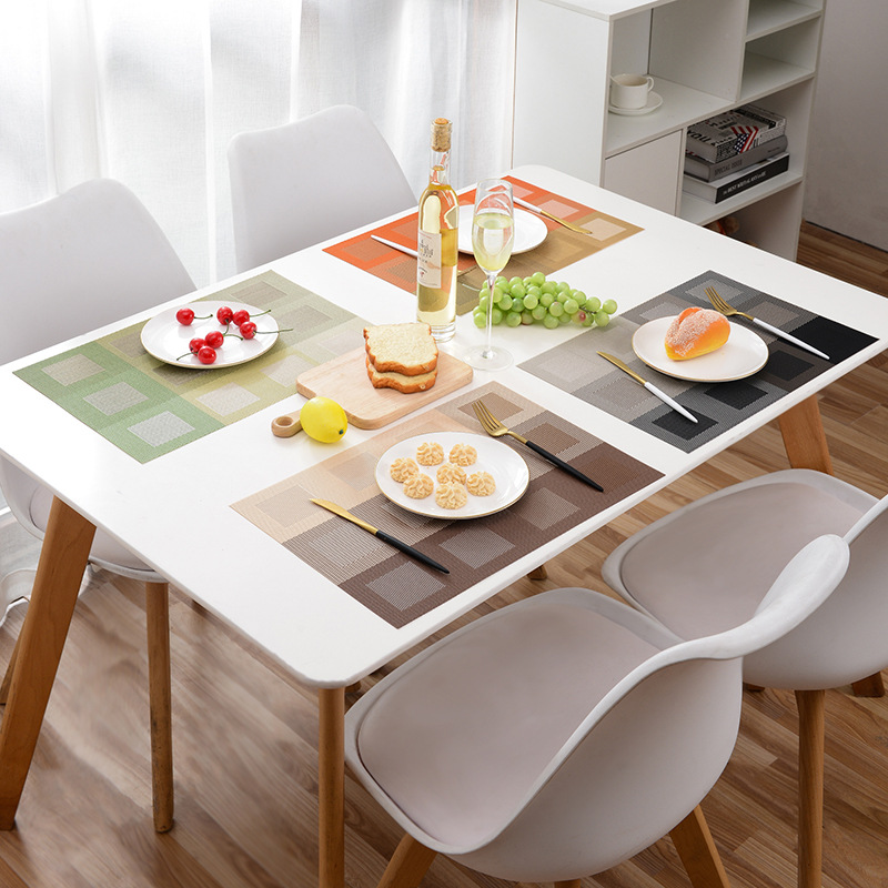 2025년 신형 북유럽 스타일 린넨풍 PVC 직조 두꺼운 식탁 매트, 단열 매트, 티 테이블 매트, 만화 캐릭터 미끄럼 방지 매트