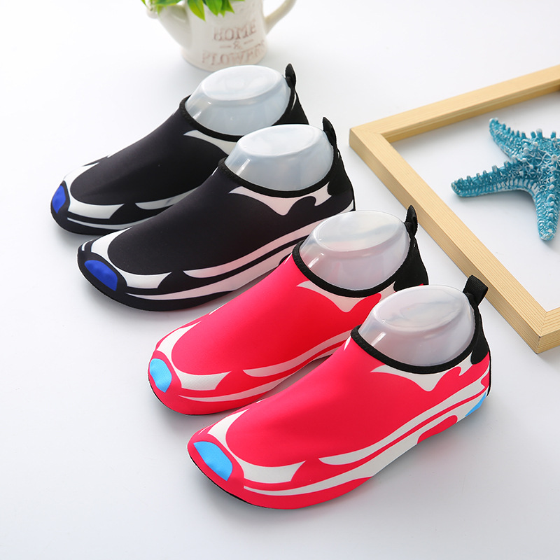 Children's breathable beach footwear