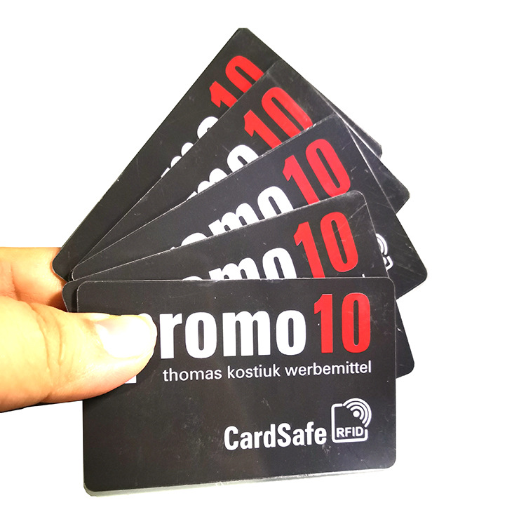 供应含有可阻挡身份证银行卡等信息被非法读取的PVC模块屏蔽卡片