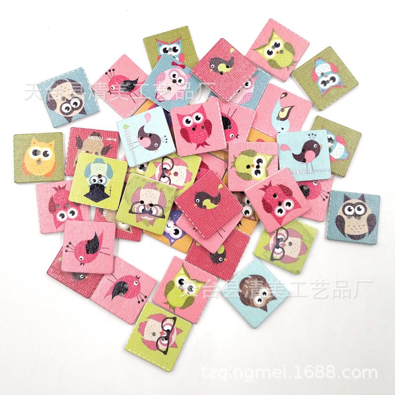 20mm fondo blanco cuadrado pájaro mixto de dibujos animados de madera búho cuadrado pieza de madera 50 piezas por paquete