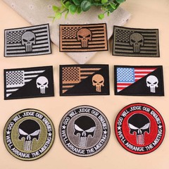 Embroidered iron-on patches with a cool, trendy computerized design featuring skulls, suitable for DIY clothing decorations and patches.