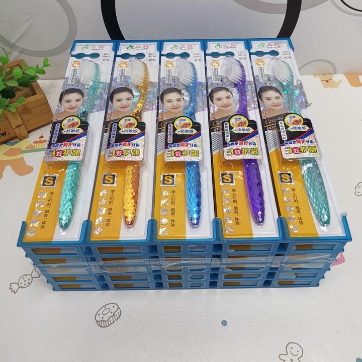 D1324 6010 # cristal cepillo de dientes adulto hogar viaje filamento suave piel limpia 2 yuanes tienda