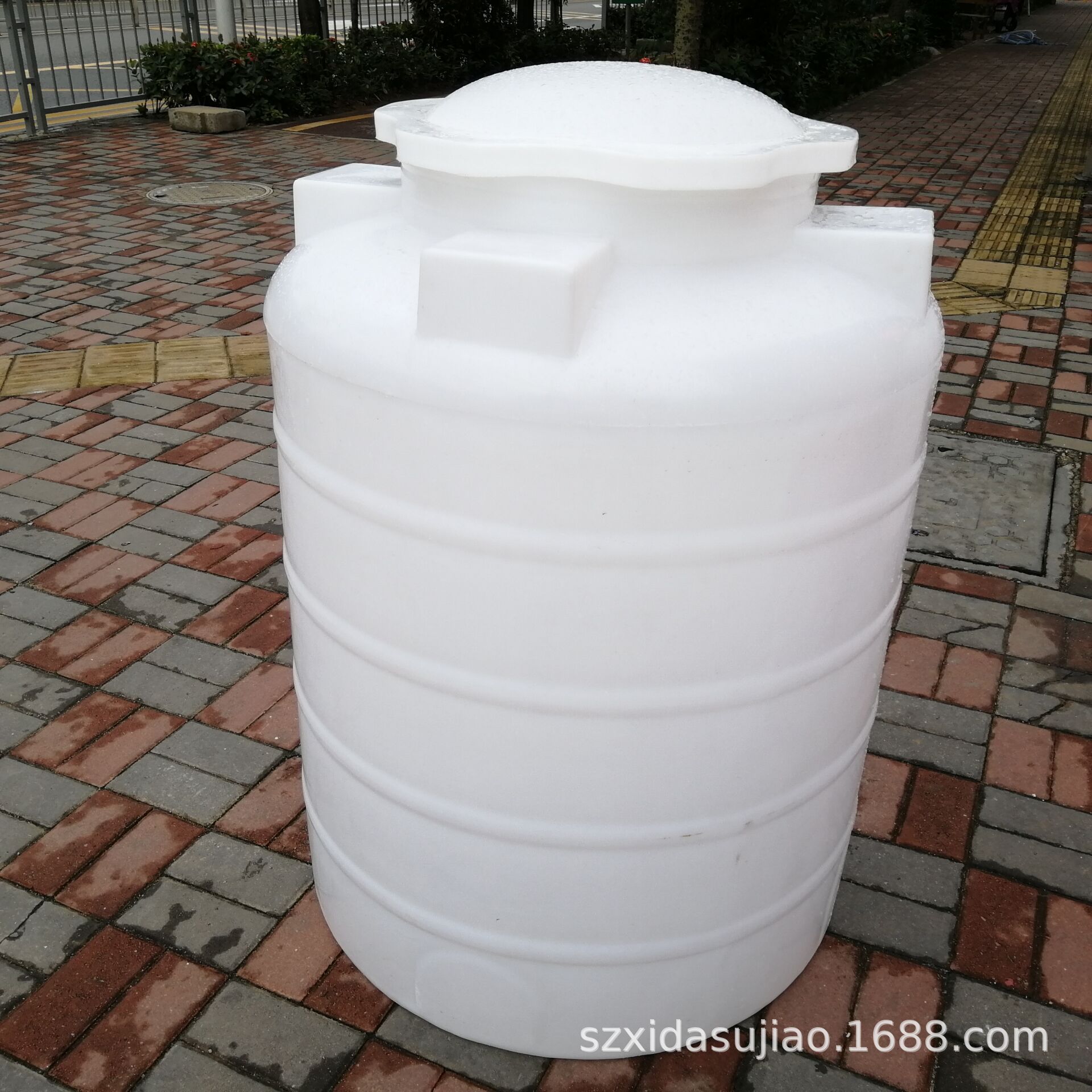 批发耐酸耐碱 1000L 圆柱形塑料桶 塑胶水箱