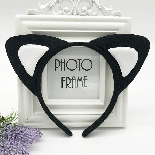 Black and white (plush) cat ears