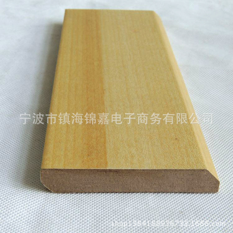 Los fabricantes proporcionan MDF de zócalo compuesto reforzado, accesorios de piso de chapa de madera maciza, forma tridimensional asequible image 3