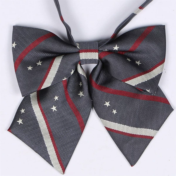 Silver -gray collar flower (H)