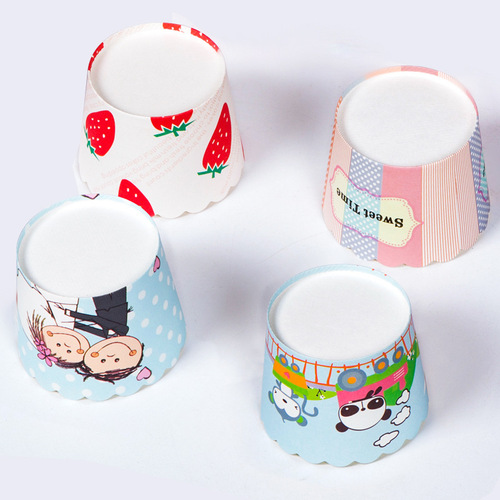 Small cake cup muffin cup high temperature baking chiffon small cake cup disposable cute pattern paper cup 50 pieces
