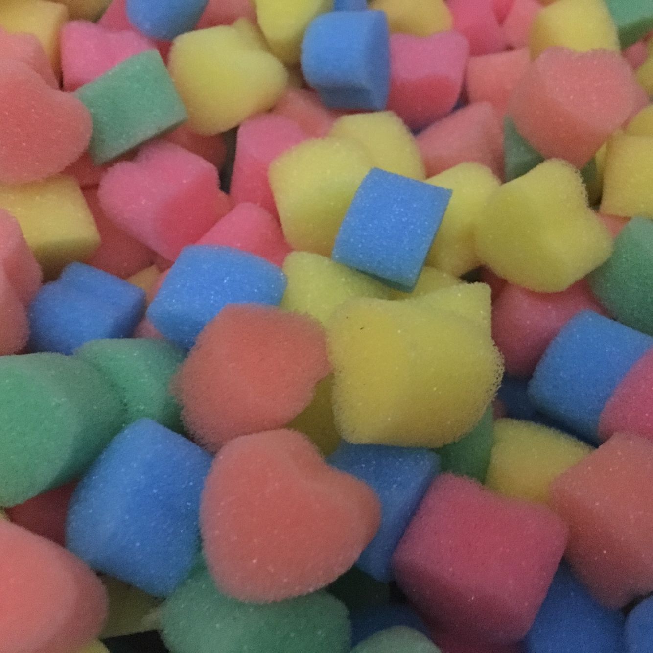 源头厂家直供沐浴球海绵小颗粒 柔软彩色居家沐浴花心型批发