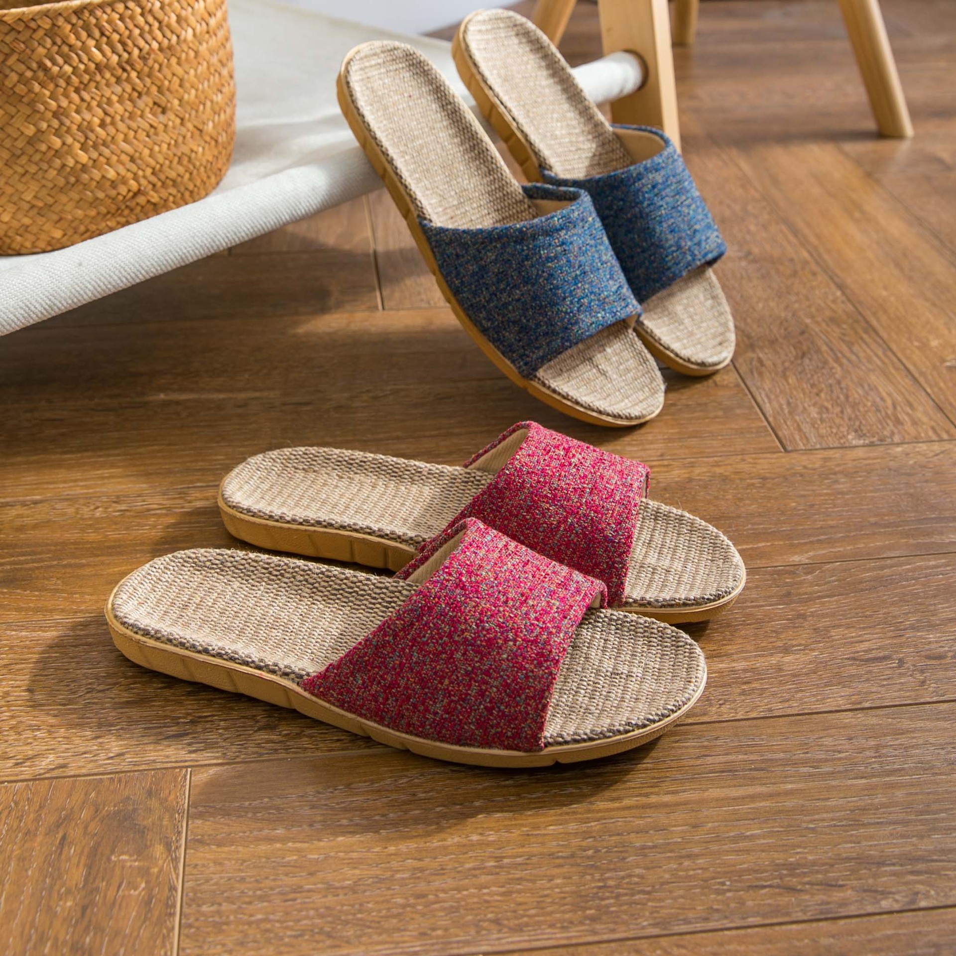 Cuatro Estaciones zapatillas de lino para las mujeres verano casa interior pareja gruesa inferior antideslizante piso de madera hecho a mano Zapatillas de casa para los hombres