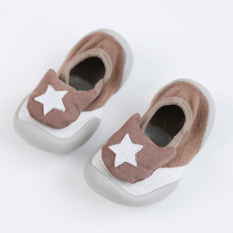 Primavera, verano y otoño zapatos de piso de bebé y Calcetines antideslizantes de fondo suave zapatos de niño peinados de algodón de silicona boca baja calcetines de los niños zapatos de desgaste exterior