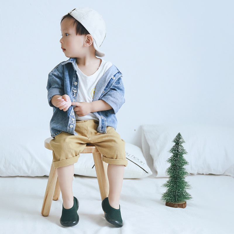 Primavera, verano y otoño zapatos de piso de bebé y Calcetines antideslizantes de fondo suave zapatos de niño peinados de algodón de silicona boca baja calcetines de los niños zapatos de desgaste exterior