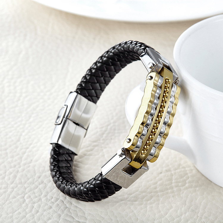 Men's Braided Leather Bracelet Waterproof Hypoallergenic Design_voghion.com