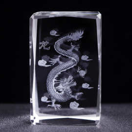 水晶工艺品3D内雕12生肖厂家批发水晶内雕方体水晶旅游纪念品