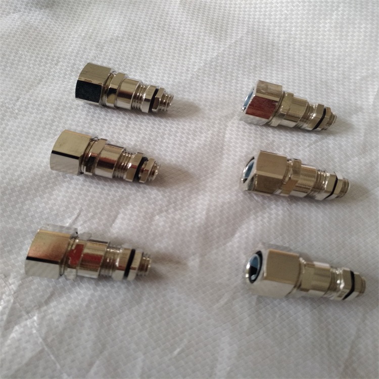 穿线金属软管电缆夹紧接头 双锁紧防 水金属接头公制螺纹