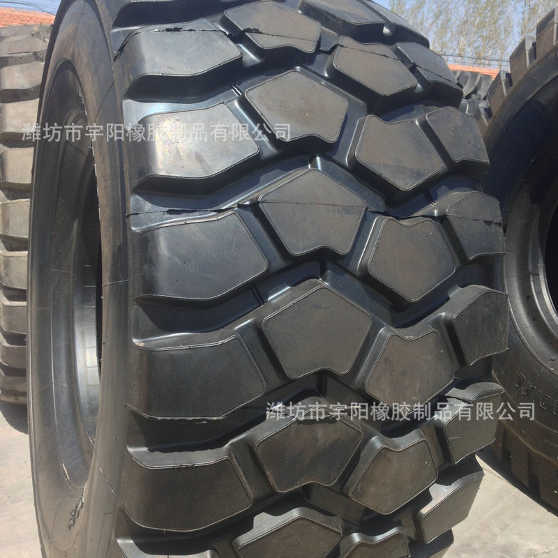 600/65R25 铰接式卡车 装载机轮胎 全钢丝子午线加深花纹