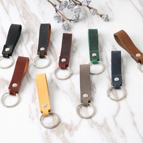 Korean style men's belt hanging car keychain, genuine leather single ring, creative personalized small gift, simple and fashionable