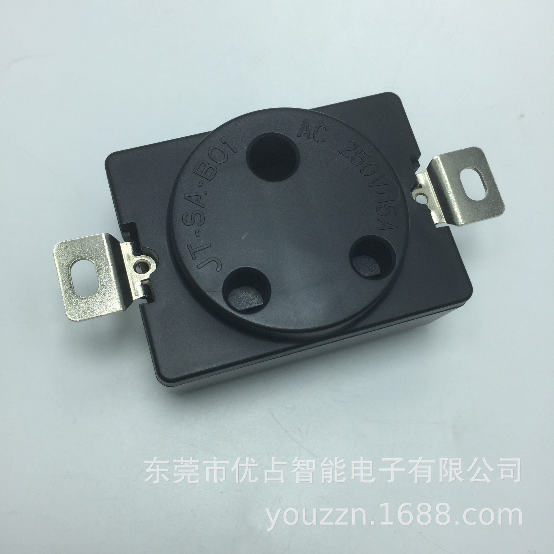 优占智能供应大南非插痤 15A250V 面板圆形 锁式 南非插座