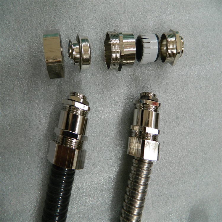 兰州金属软管锁紧电缆接头 防水夹紧金属接头