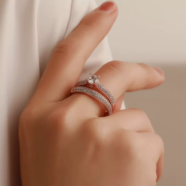 European and American Foreign Trade Hot Jewelry Double Row Diamond Women's Set Ring Exquisite Two-piece Zircon Ring Classic Wedding Ring