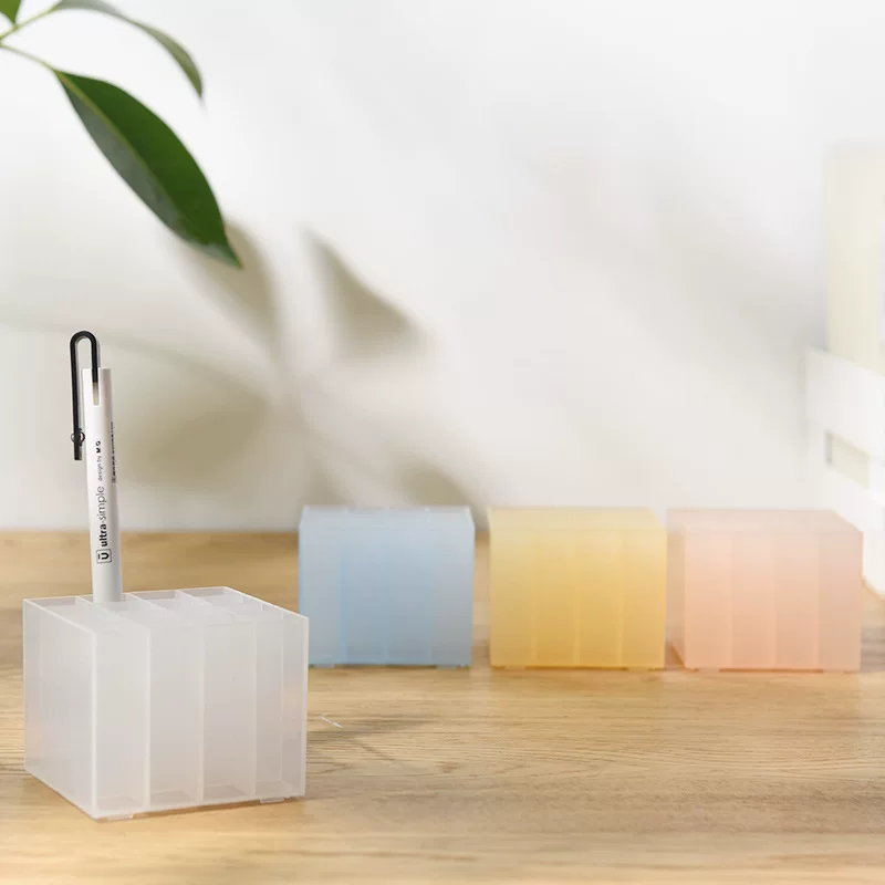 Cute matte plastic universal pens holder, storage system, writing brush, handmade