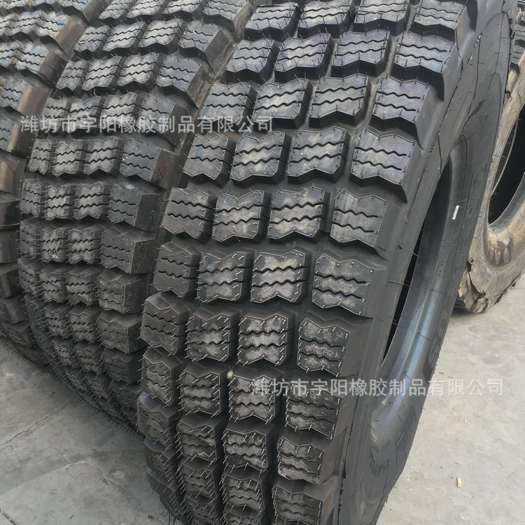 吊车轮胎 机场拖车14.00R24 起重机385/95R24