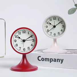 闹钟、台钟;挂钟、壁钟;座钟、立钟