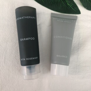 �T�S�Ƶ���Ʒһ����ϴ�lˮ��ԡ¶ƿ�b�� ��С�ӷ��b���yƷܛ��