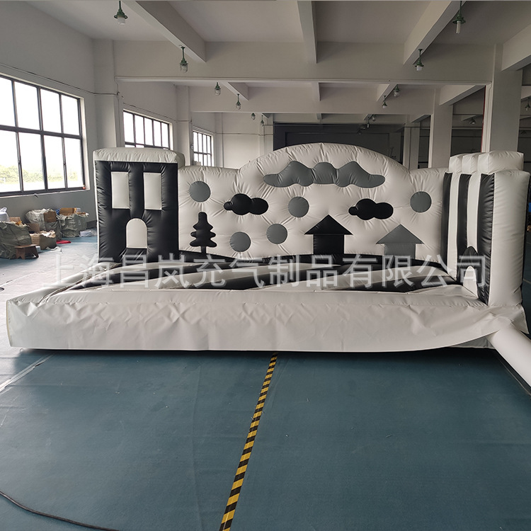 Trampoline
