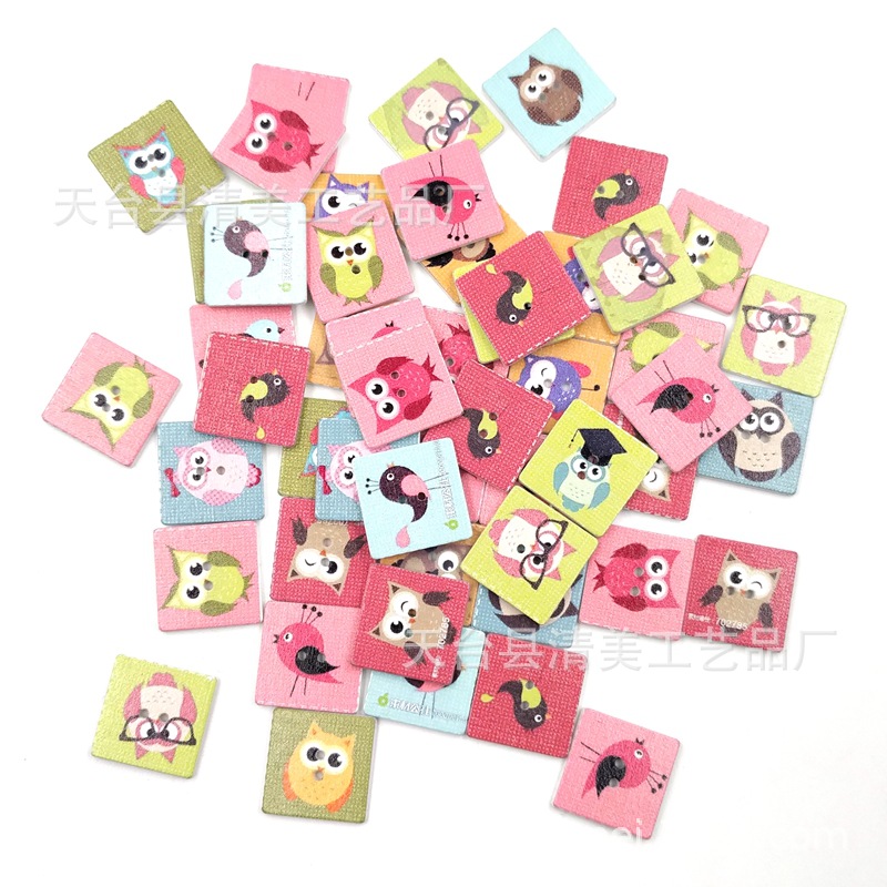 20mm fondo blanco cuadrado pájaro mixto de dibujos animados de madera búho cuadrado pieza de madera 50 piezas por paquete