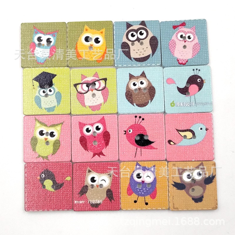20mm fondo blanco cuadrado pájaro mixto de dibujos animados de madera búho cuadrado pieza de madera 50 piezas por paquete