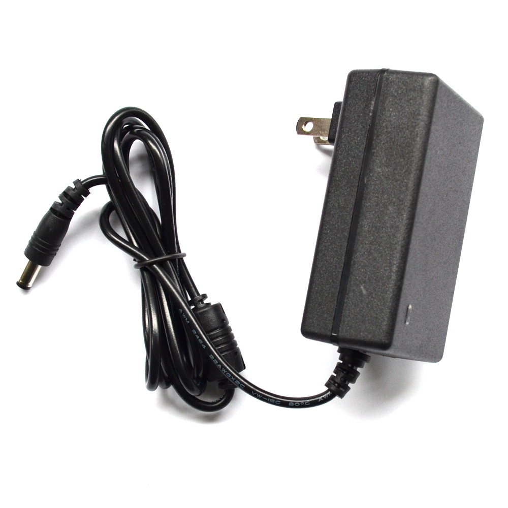 美规12.6V1A锂电池充电器IC控制充满转灯11.1V12V锂电池3串充电器