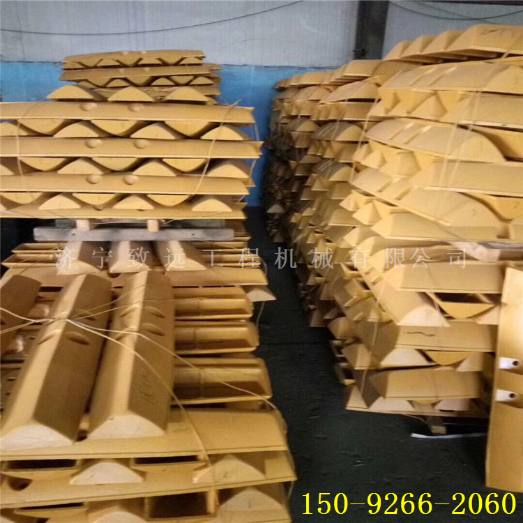 山推160推土机链板，湿地板，山推推土机链筋板，山推四轮一带