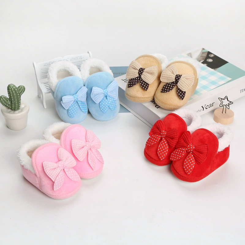 Детская обувь на мягкой подошве для осени и зимы, детская зимняя обувь с плюшевой подкладкой и бантом, обувь для младенцев, обувь для малышей.