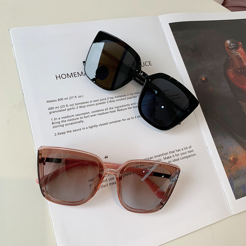 Trend fashionable beach sunglasses for men and women