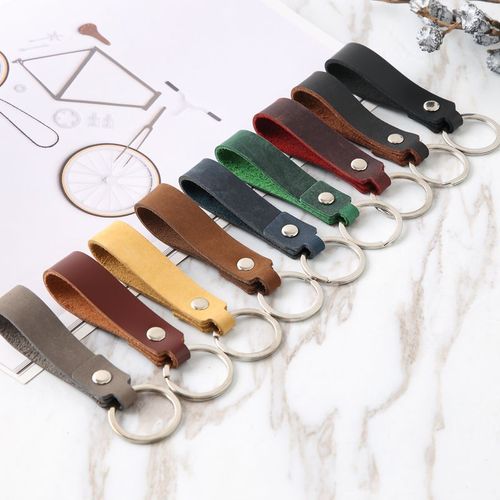 Korean style men's belt hanging car keychain, genuine leather single ring, creative personalized small gift, simple and fashionable